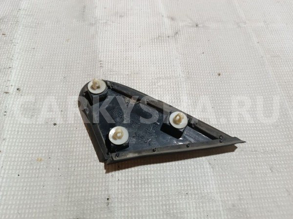 Накладка крыла переднего правого Mitsubishi Lancer 