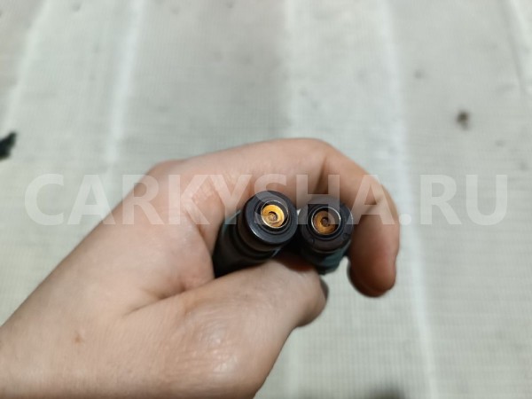 Форсунки топливные к-кт Kia Cee'd оригинальный номер 353102B010