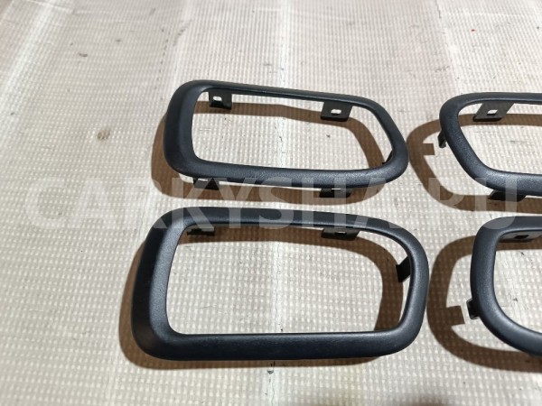 Накладка ручки внутренней Suzuki Grand Vitara 