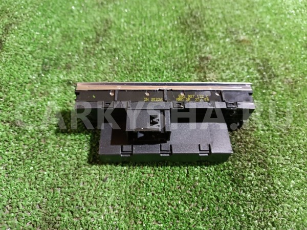 Кнопка многофункциональная Volkswagen Tiguan 