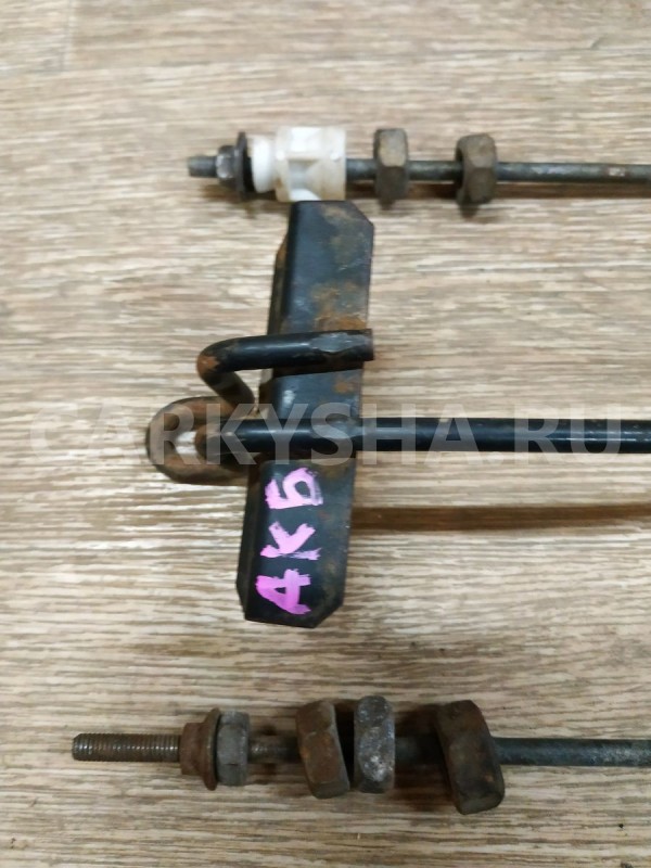 Крепление аккумулятора Mazda Capella 