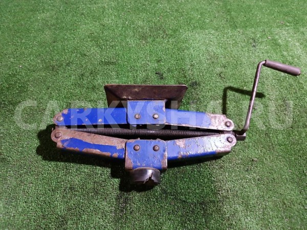 Домкрат Ford Focus 