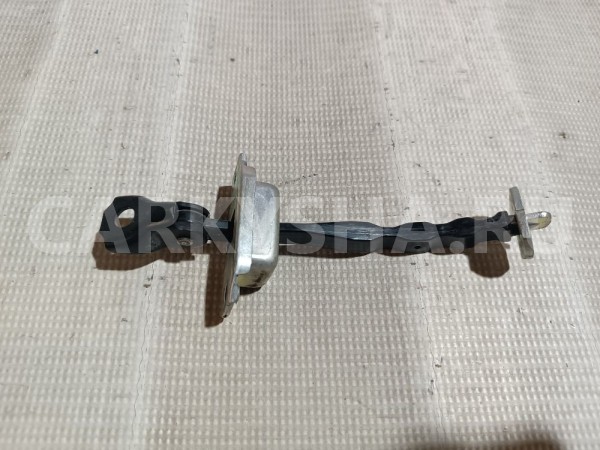 Ограничитель двери Nissan X-Trail оригинальный номер 824304CL0A