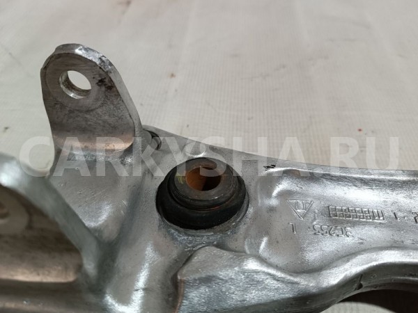 Рычаг передний нижний левый Jaguar XF 