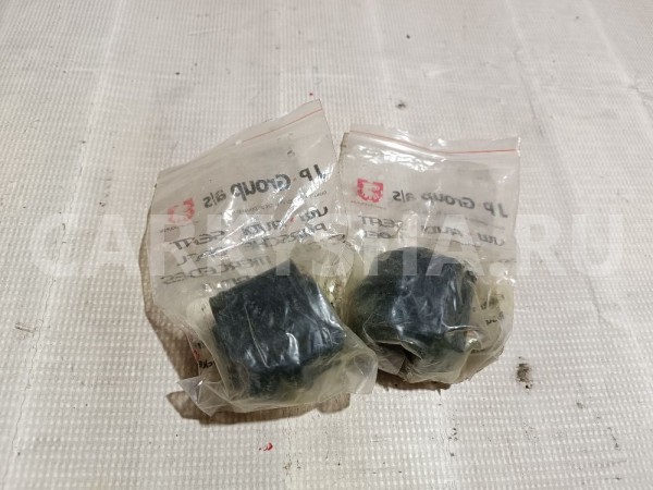 Втулка (сайлентблок) переднего стабилизатора Ford Focus 