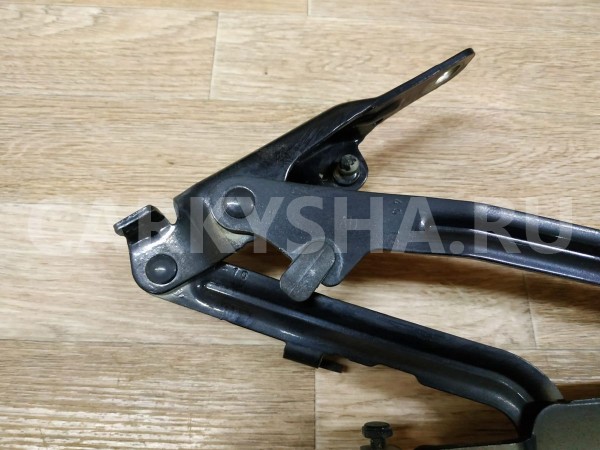 Петля крышки багажника Ford Mondeo 