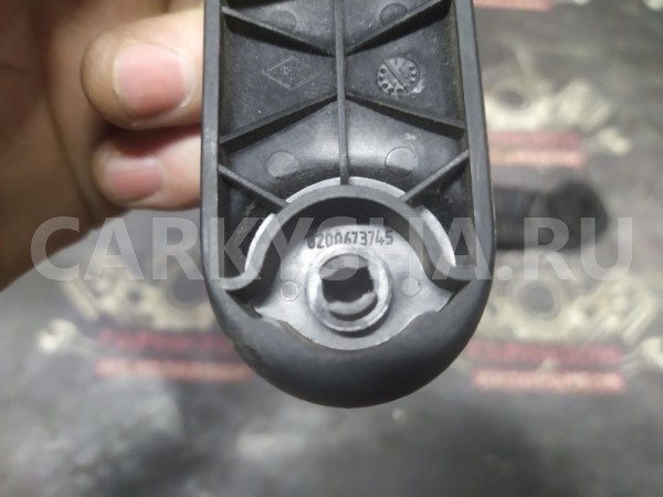 Ручка стеклоподъемника механ. Рено Сандеро Renault 14 оригинальный номер 8200673745