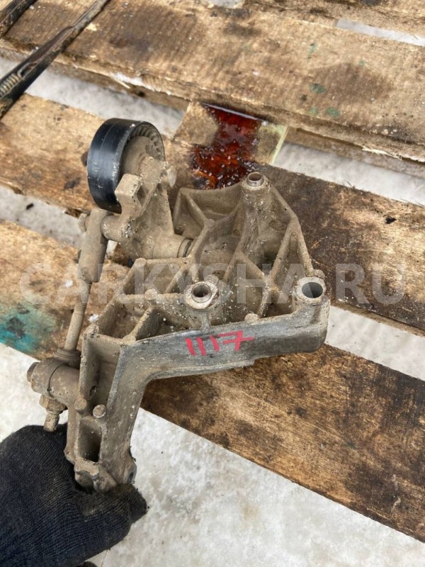 Кронштейн генератора ВАЗ (LADA) Kalina I (2004—2013) ВАЗ (Lada) Kalina оригинальный номер 11181041034