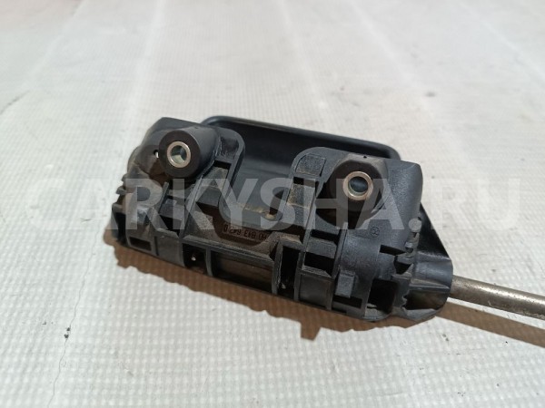 Ручка открывания багажника Volkswagen Caddy 