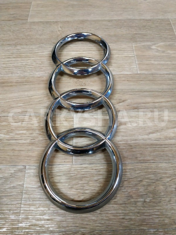 Эмблема Audi Q3 