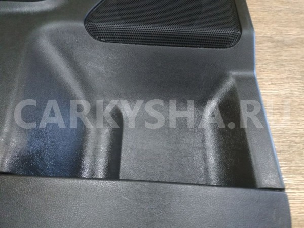 Обшивка двери задней левой Land Rover Freelander 