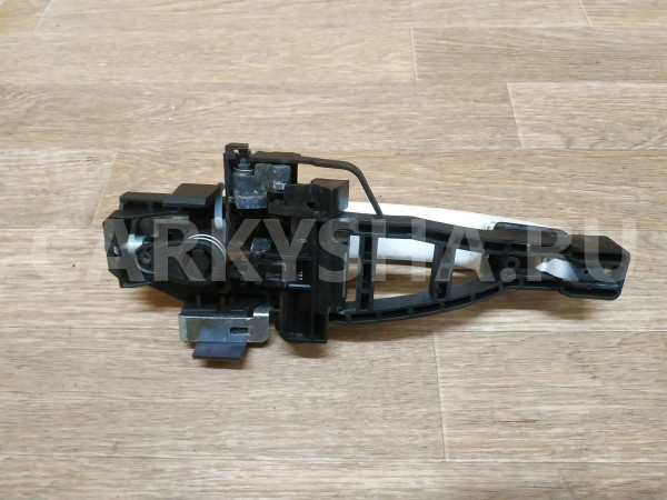 Ручка двери передней наружная правая Ford Focus 