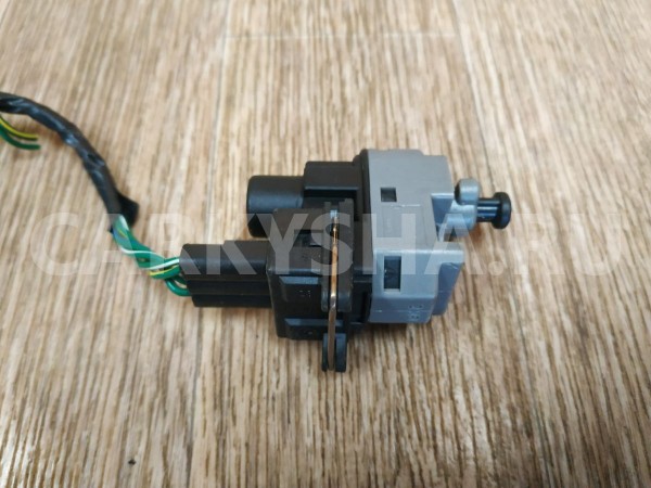 Датчик включения стопсигнала Ford Mondeo 