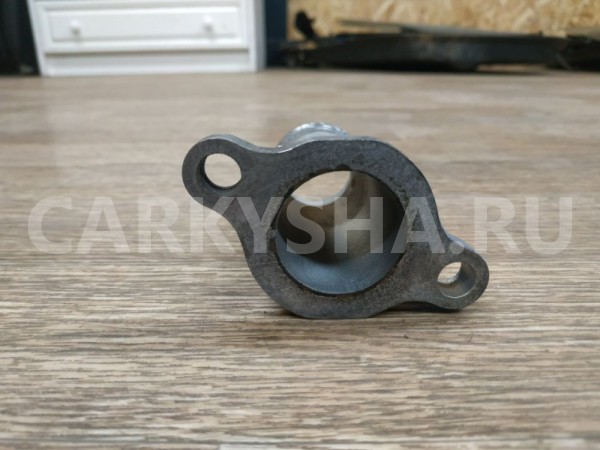 Фланец двигателя системы охлаждения Kia Sorento 