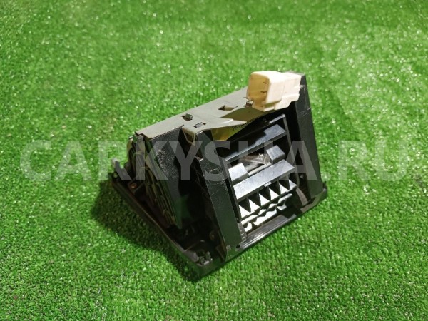 Пепельница передняя Toyota Windom оригинальный номер 7411033070