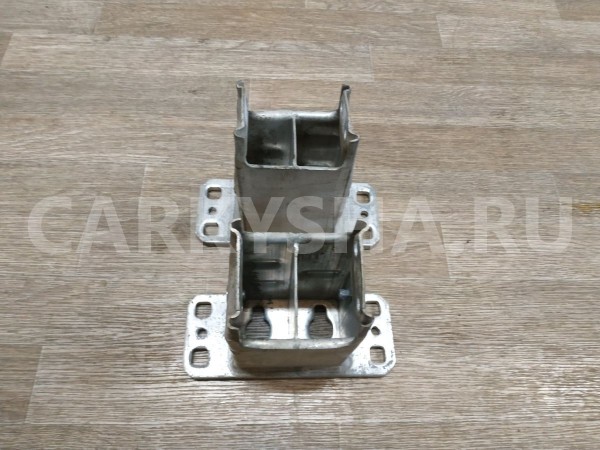 Кронштейн усилителя переднего бампера BMW 5er 