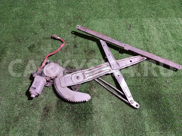 Стеклоподъемник электр. передний правый Suzuki Cultus оригинальный номер 8340160G00