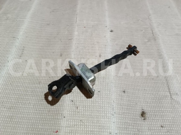 Ограничитель двери задний Suzuki Grand Vitara оригинальный номер 8183065J02