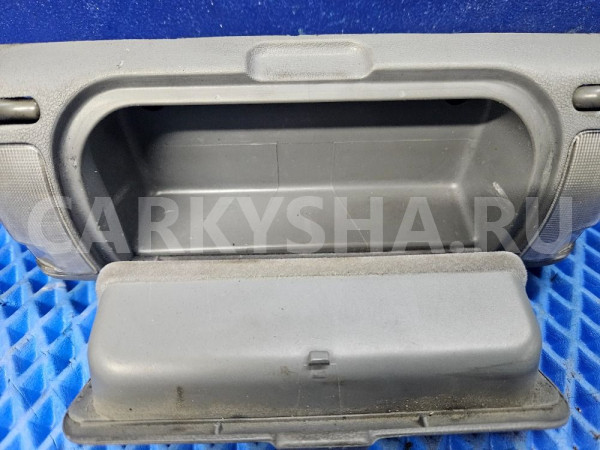 Плафон освещения салона очечник Toyota Carina E Toyota Carina оригинальный номер 8126020171B0