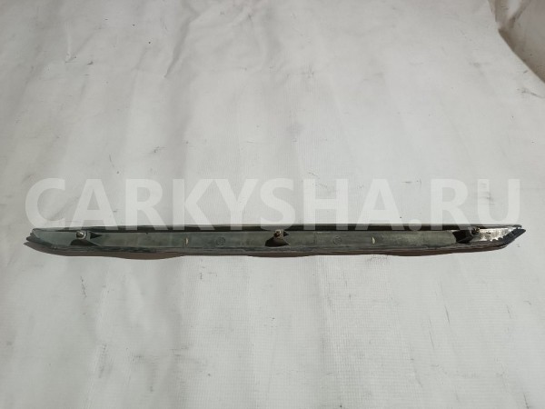 Накладка крышки багажника Mitsubishi Diamante 