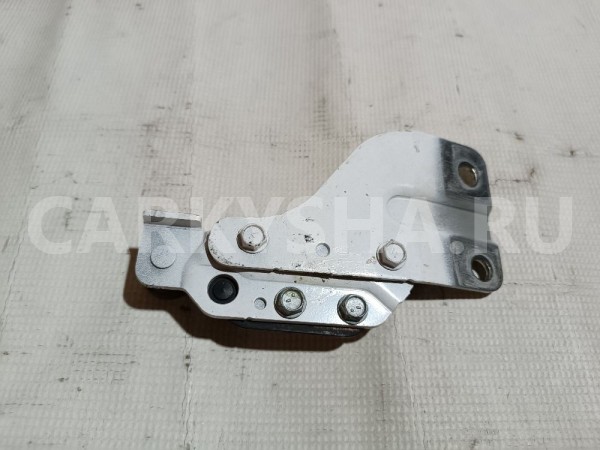 Петля двери задней правой верхняя Nissan NV200 