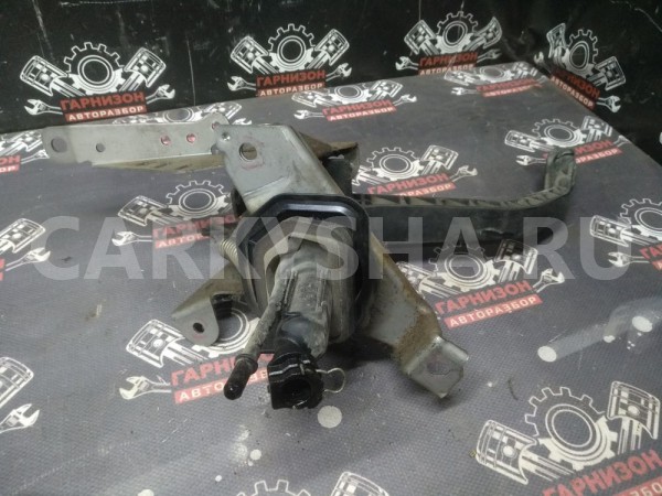 Педаль сцепления Mazda 3 bk Mazda 2 оригинальный номер BP4L-41-300B