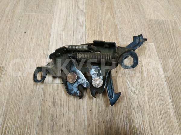 Замок капота Nissan Primera 