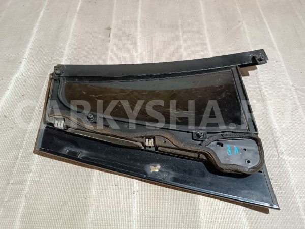 Стекло двери задней левой (форточка) Ford Mondeo 