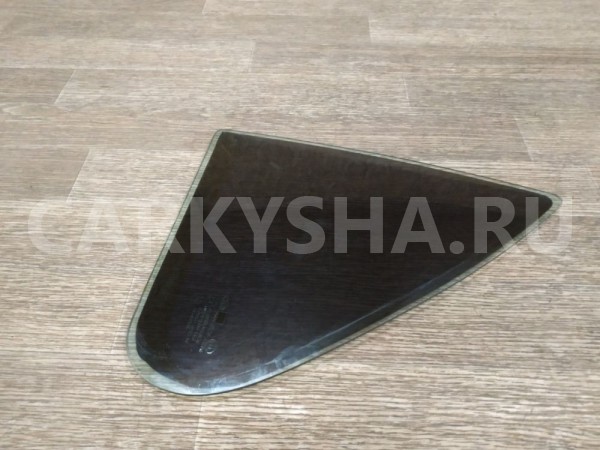 Стекло двери задней левой глухое Kia Sorento оригинальный номер 835613E010