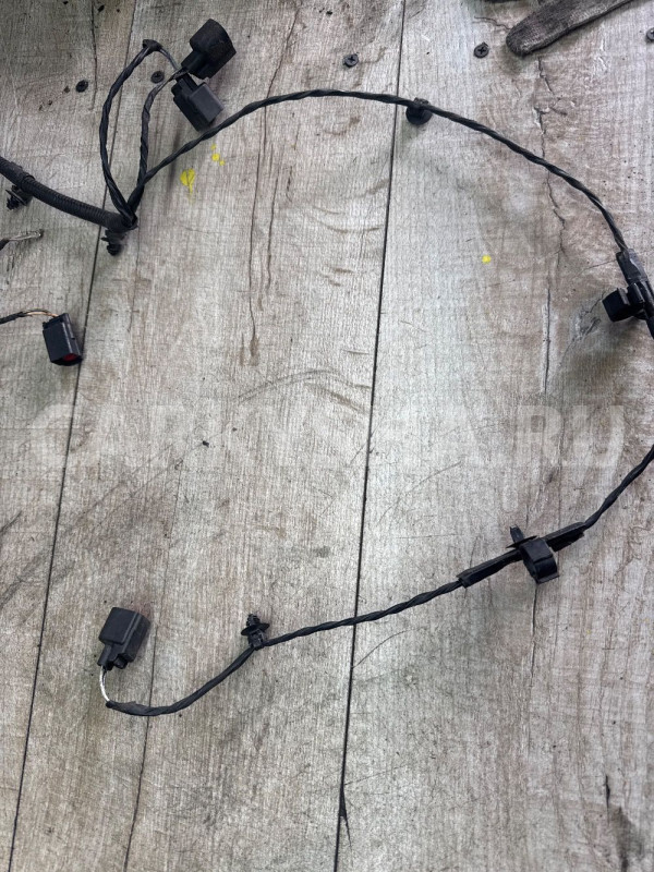 Проводка правого лонжерона Freelander 2 Land Rover Freelander оригинальный номер 6389536