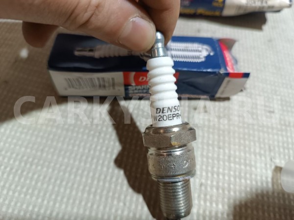 Свеча зажигания Mitsubishi Sigma 