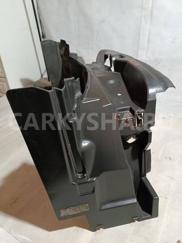 Воздуховод радиатора верхний Jaguar XF 