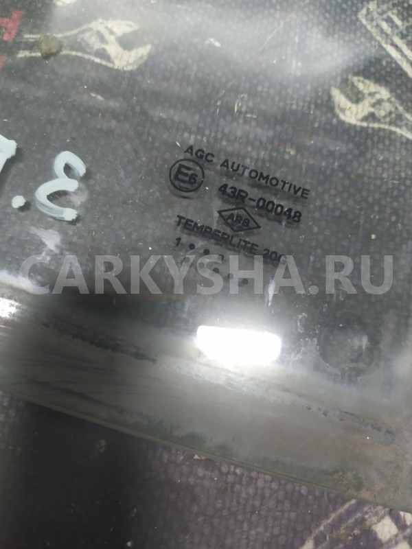 Форточка задней двери Renault Sandero Stepway I Renault 14 оригинальный номер 822638549R