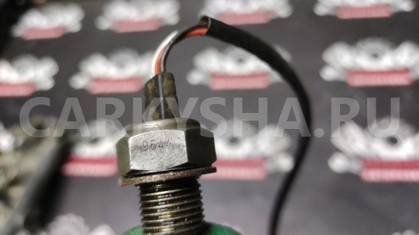 Датчик уровня масла итроен Citroen C4 I 1.6л NFU Citroen C4 оригинальный номер 96440931305