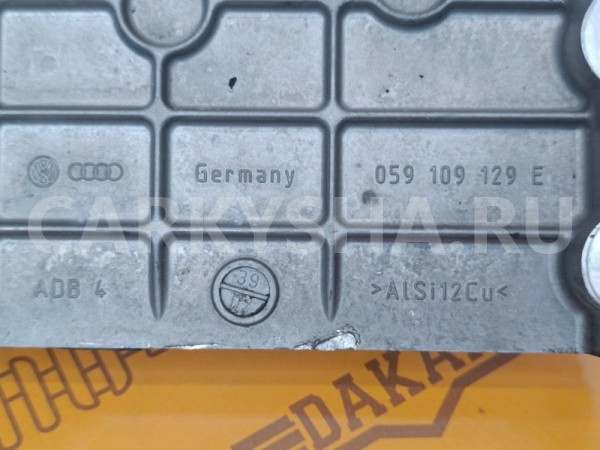 Крышка головки блока цилиндров левая Volkswagen Volkswagen Touareg 