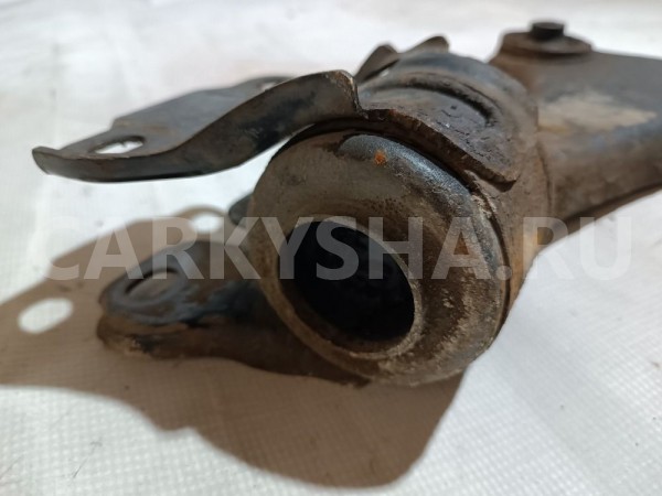 Рычаг передний правый Land Rover Freelander оригинальный номер LR007205