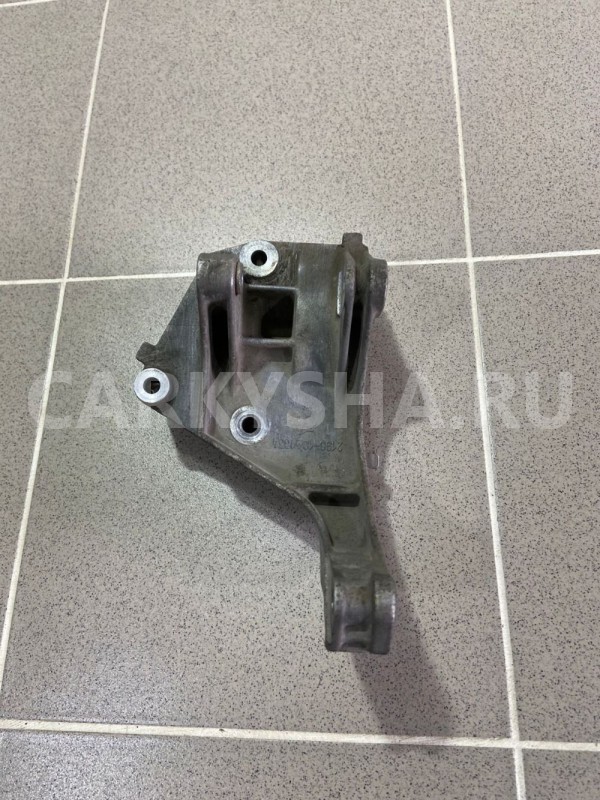 Кронштейн генератора Lada Granta 2017 г. ВАЗ (Lada) Granta оригинальный номер 21901041034