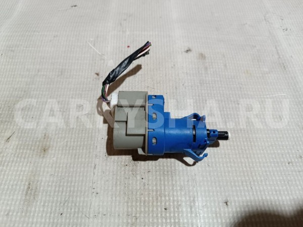 Датчик включения стопсигнала Ford Mondeo 