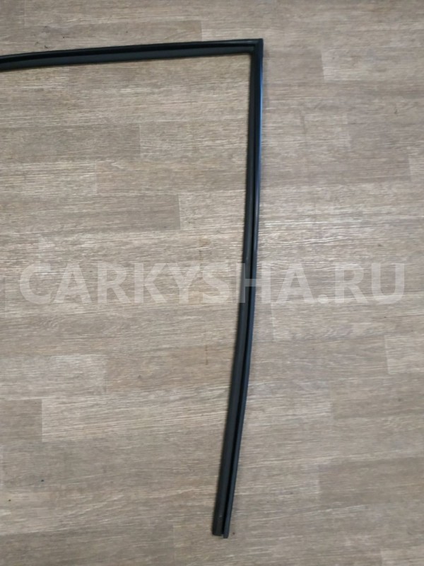 Уплотнитель проема стекла двери передней левой Ssang Yong Actyon 