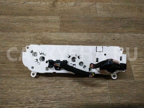 Блок управления отопителем Ford Focus 