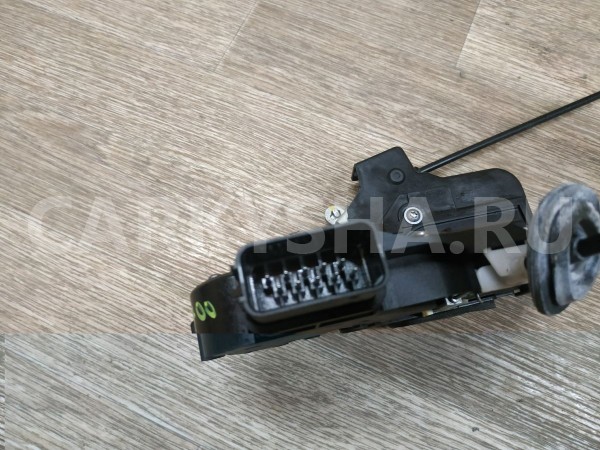 Замок двери передней правой Land Rover Freelander оригинальный номер 6W8A21812AD