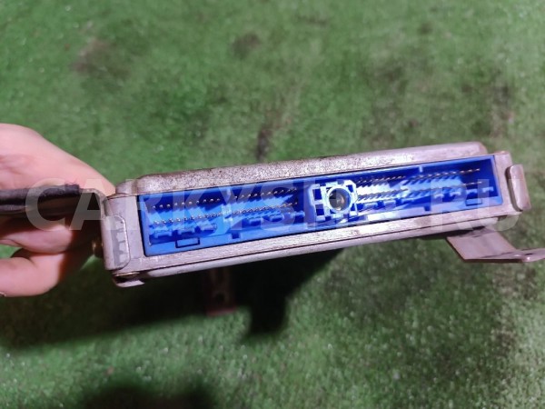 Блок управления двигателем Nissan GT-R оригинальный номер 2371017U60