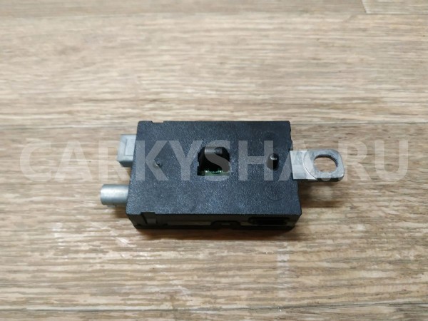 Усилитель антенны Ford Focus оригинальный номер 7Cp118C847CA