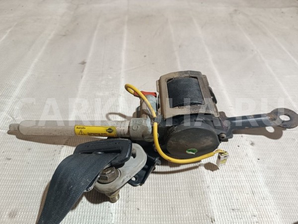 Ремень безопасности передний правый Nissan Primera 