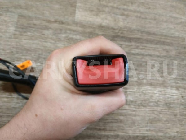 Ответная часть ремня безопасности Land Rover Freelander 