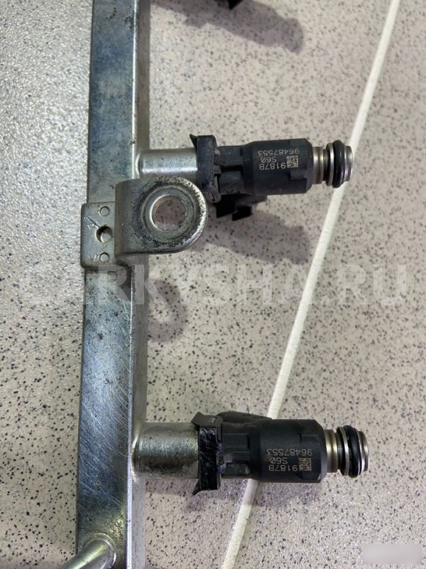 Рампа с форсунками Chevrolet Aveo 2007 г Chevrolet Aveo оригинальный номер 96487553