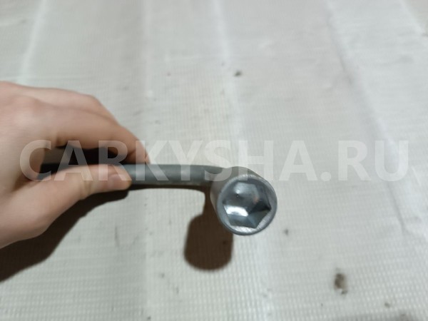 Ключ баллонный Suzuki Grand Vitara 