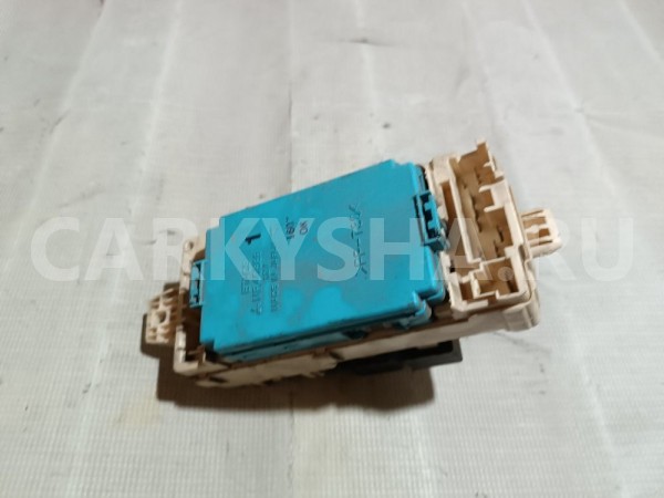 Блок предохранителей салонный Mitsubishi Galant 