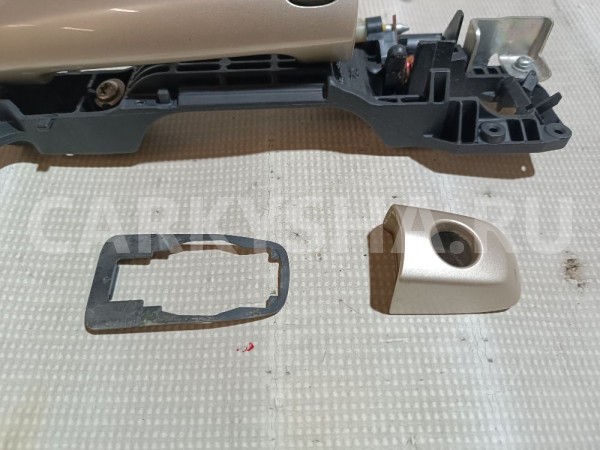 Ручка двери передней наружная правая Suzuki Grand Vitara 