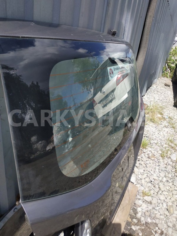 Крышка (дверь) багажника Chevrolet Orlando 